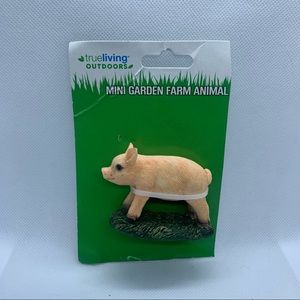 NEW IN PACKAGING Mini Garden Farm Animal - Pig